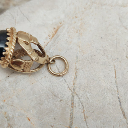 Vintage Claddagh Pendant 9ct Gold