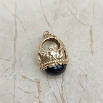 Vintage Claddagh Pendant 9ct Gold