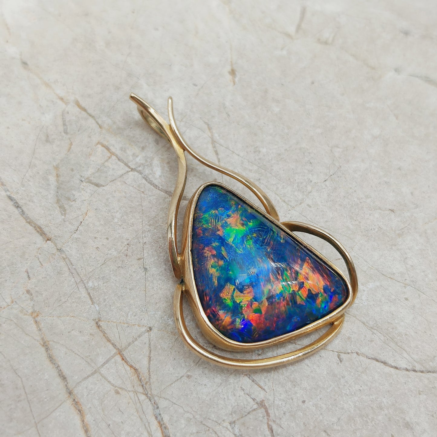 Vintage 9ct Gold Opal Pendant – ca 1970s