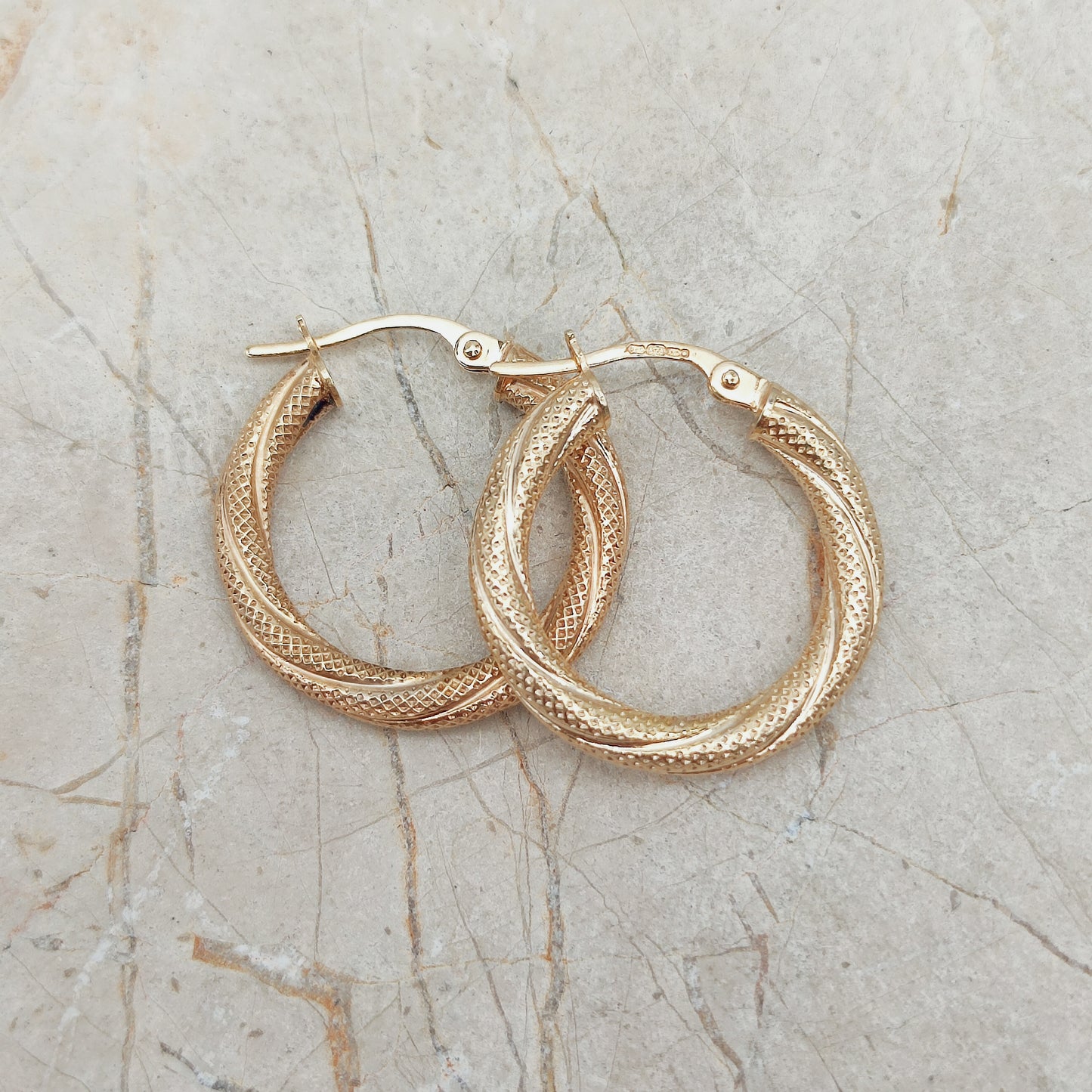 Vintage 9ct Gold Hoop Earrings by UnoAErre