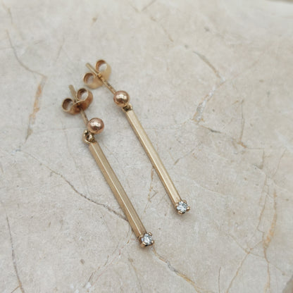 Vintage 9ct Gold Diamond Bar Drop Earrings – London 1981