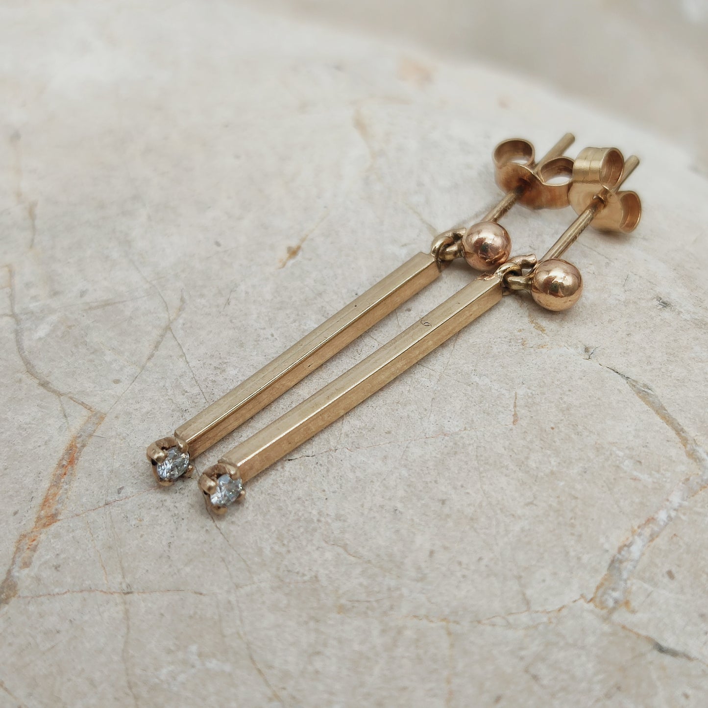 Vintage 9ct Gold Diamond Bar Drop Earrings – London 1981