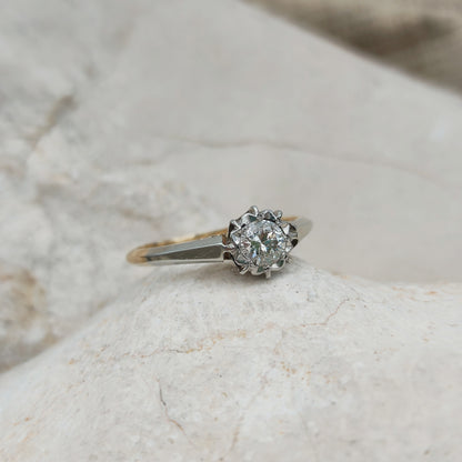 Vintage diamond solitaire ring in 18k gold and platinum front view