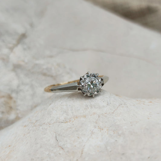 Vintage diamond solitaire ring in 18k gold and platinum front view