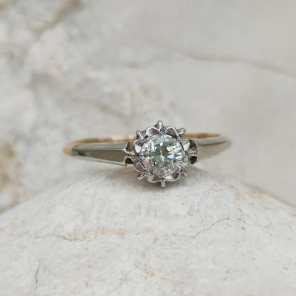 Vintage 0.30ct Diamond Solitaire Ring in 18K Gold and Platinum