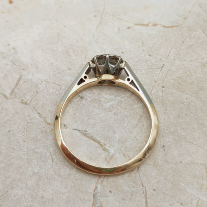 Vintage 0.30ct Diamond Solitaire Ring in 18K Gold and Platinum