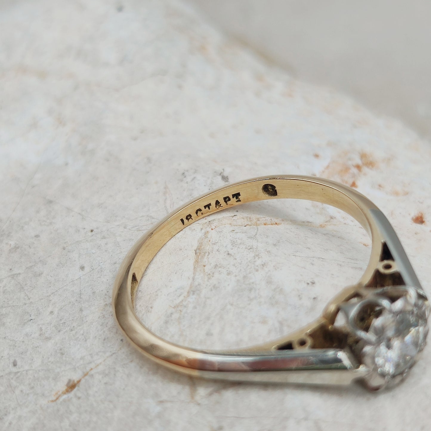 Vintage diamond solitaire ring hallmark 18ct and platinum