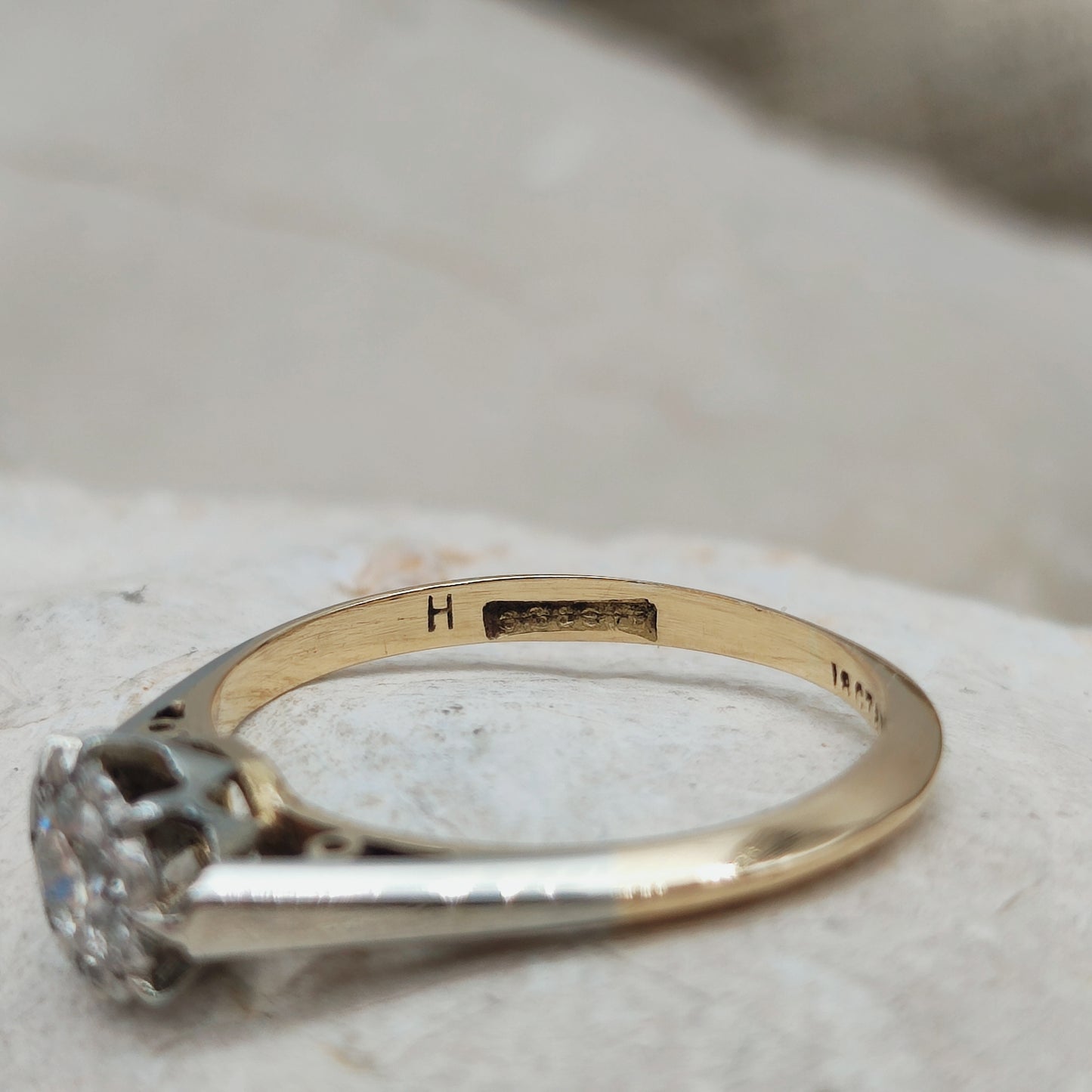 Vintage 0.30ct Diamond Solitaire Ring in 18K Gold and Platinum