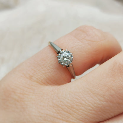 Vintage 0.30ct Diamond Solitaire Ring in 18K Gold and Platinum