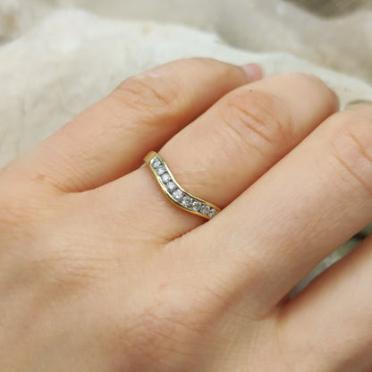 Curved Diamond Band 0.25 ct 18K Gold