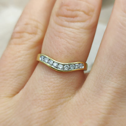 Curved Diamond Band 0.25 ct 18K Gold