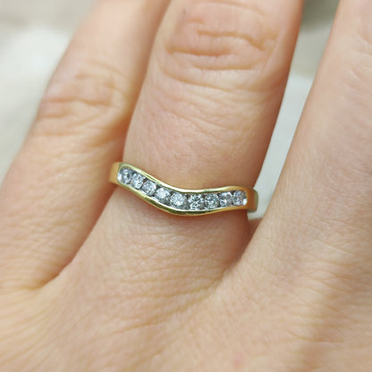 Curved Diamond Band 0.25 ct 18K Gold
