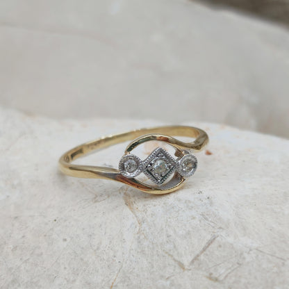 Antique Edwardian Three Stone Diamond Crossover Ring in 18k Gold and Platinum