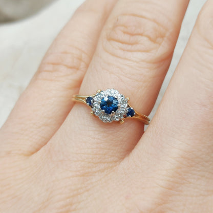 Vintage Sapphire Diamond Cluster Ring in 18K Gold
