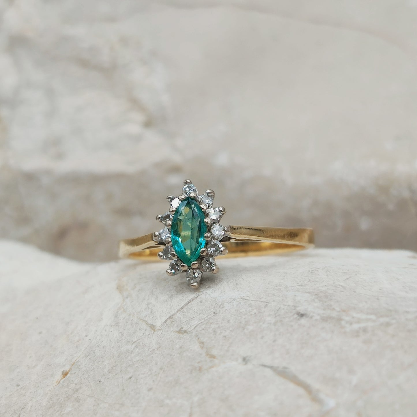 Vintage Emerald and Diamond Cluster Ring 18ct Gold London 1985