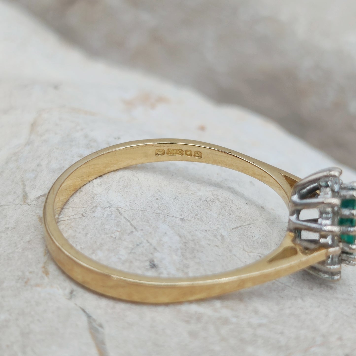 Vintage Emerald and Diamond Cluster Ring 18ct Gold London 1985