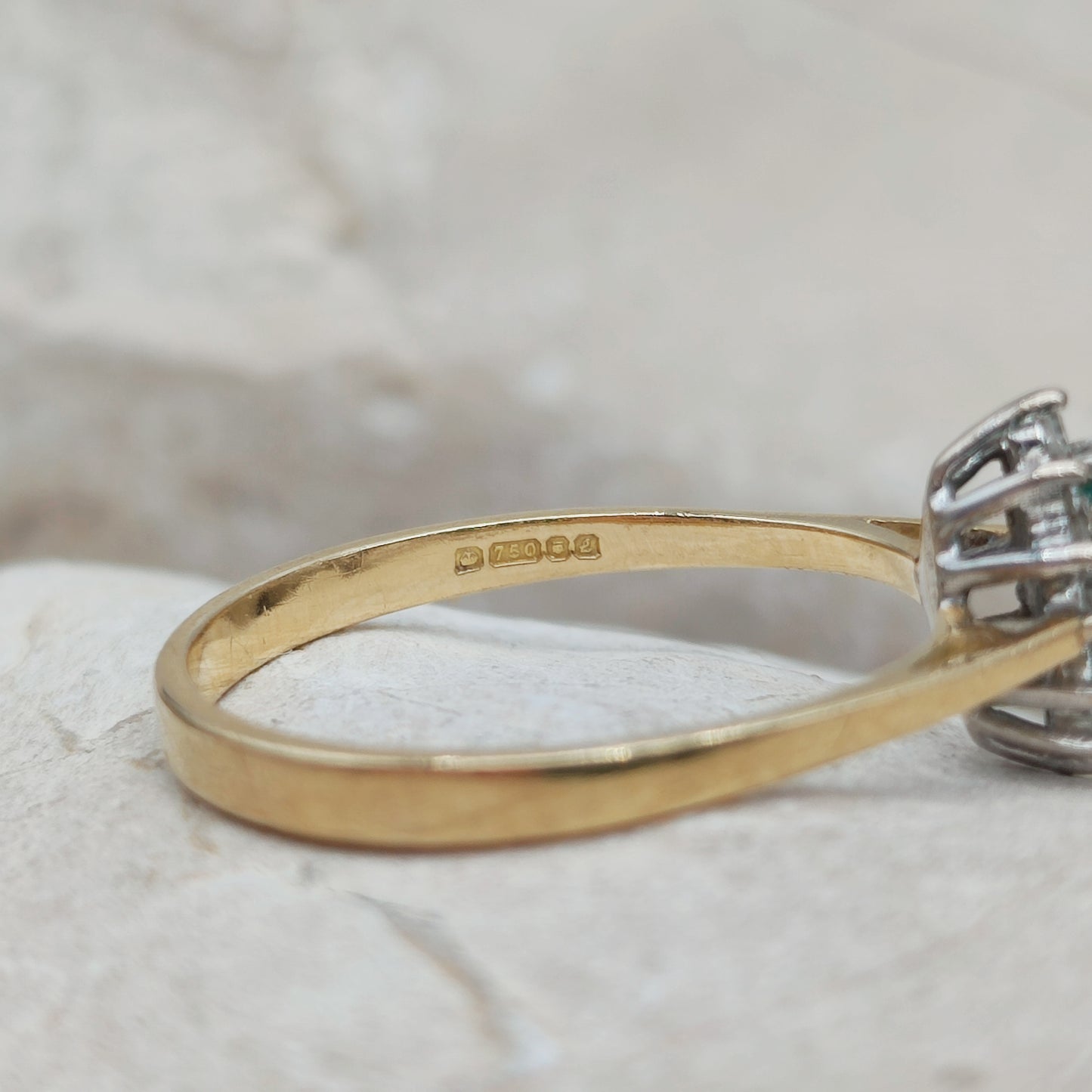 Vintage London hallmarked emerald ring 1985