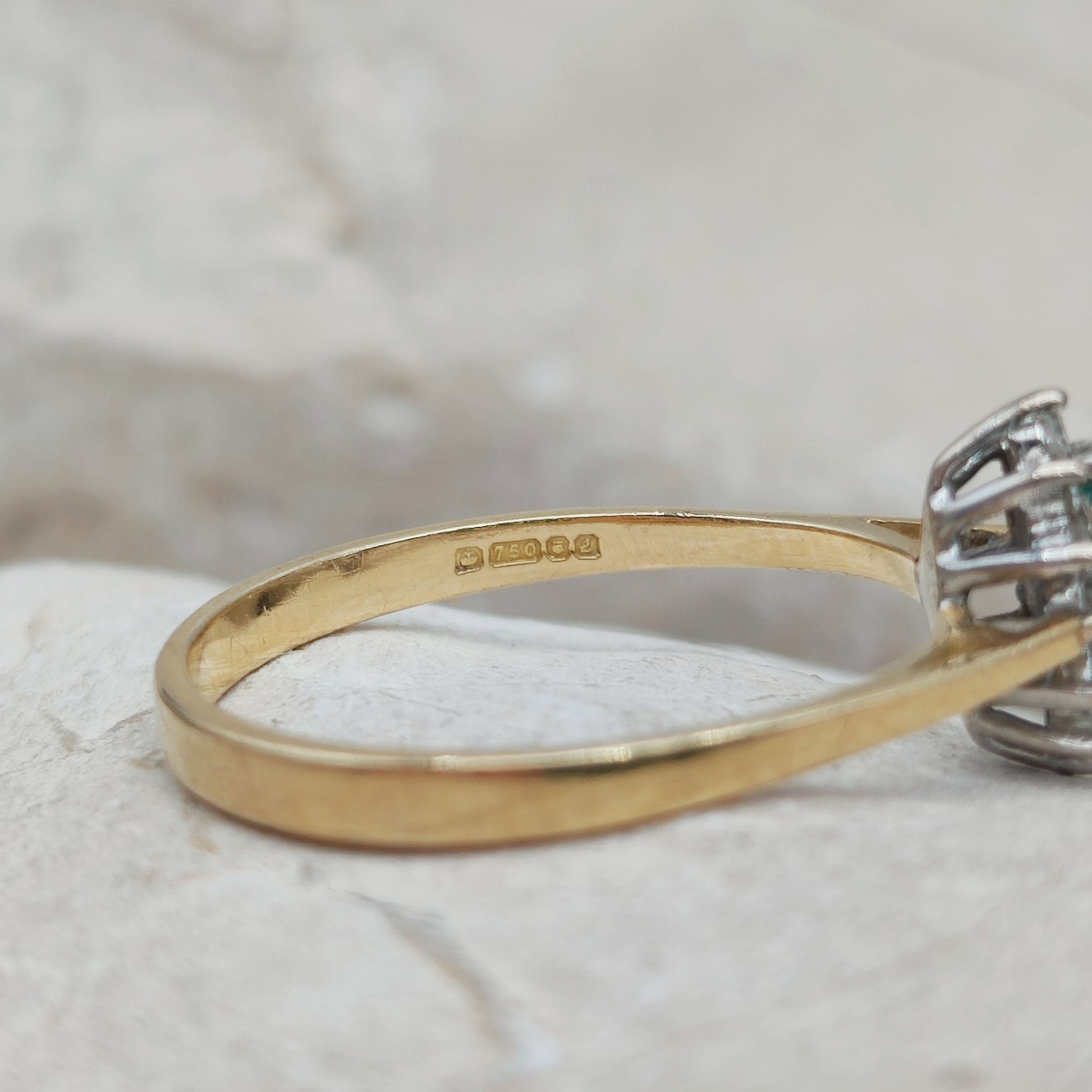 Vintage London hallmarked emerald ring 1985