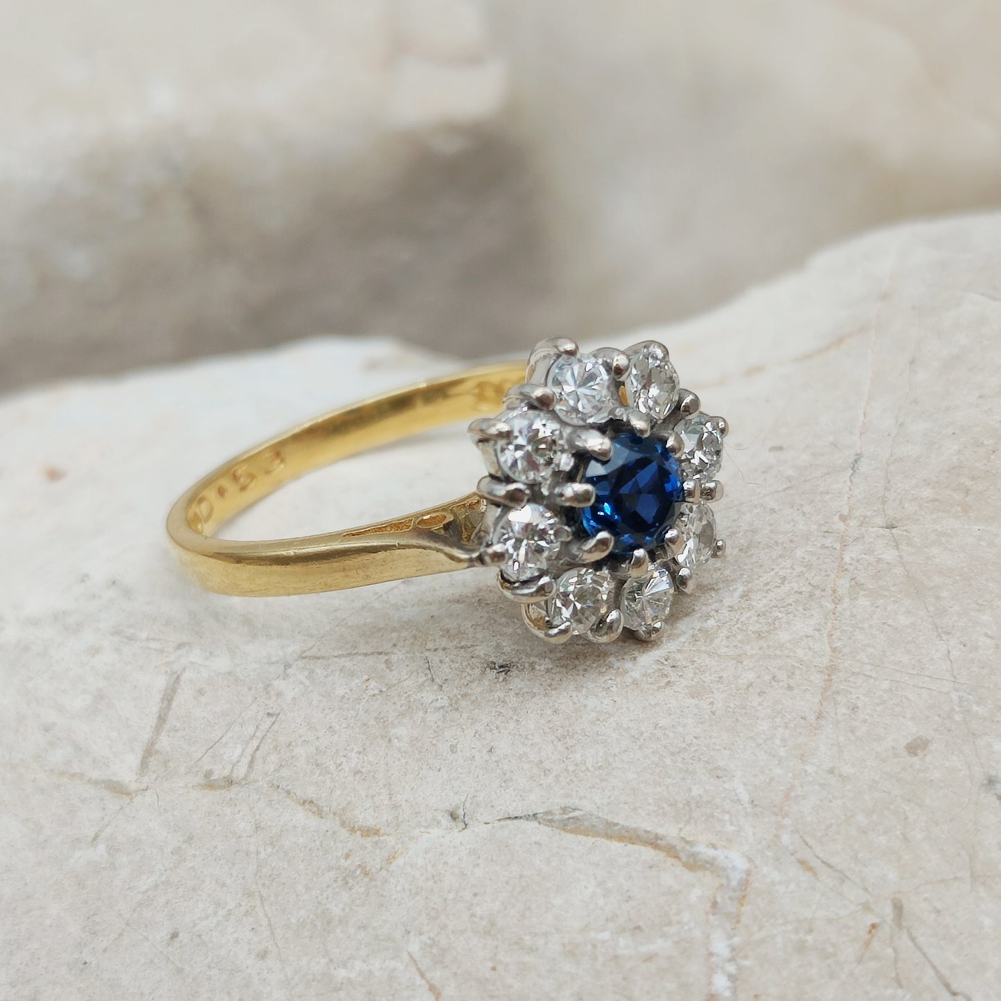 Vintage 18k Gold Sapphire Diamond Daisy Ring – 0.53ct Diamond Cluster