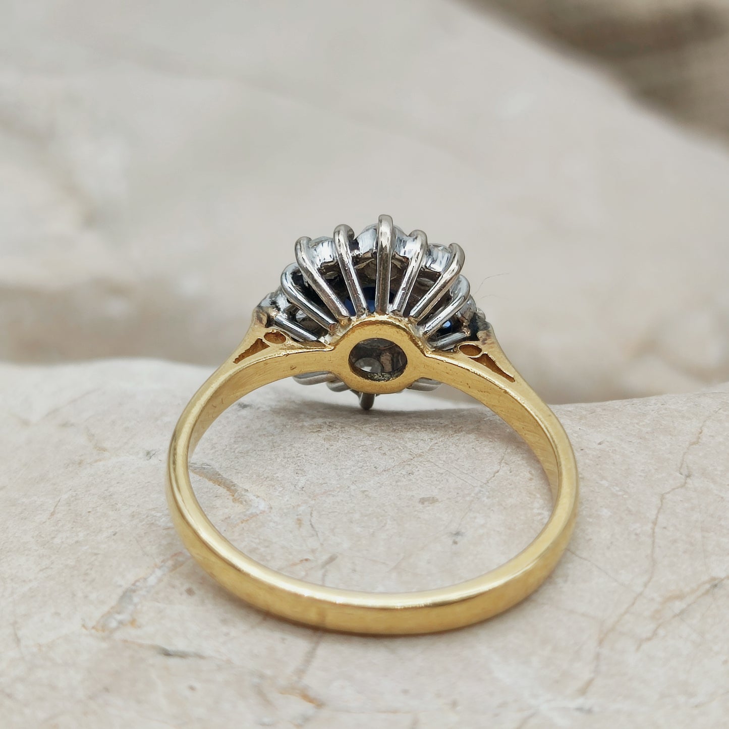 Vintage 18k Gold Sapphire Diamond Daisy Ring – 0.53ct Diamond Cluster