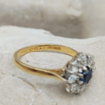 Vintage 18k Gold Sapphire Diamond Daisy Ring – 0.53ct Diamond Cluster