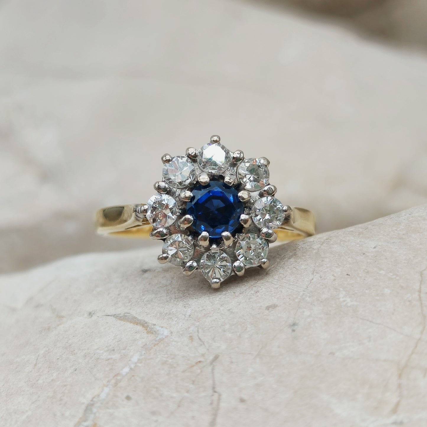 Vintage 18k Gold Sapphire Diamond Daisy Ring – 0.53ct Diamond Cluster
