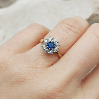 Vintage 18k Gold Sapphire Diamond Daisy Ring – 0.53ct Diamond Cluster