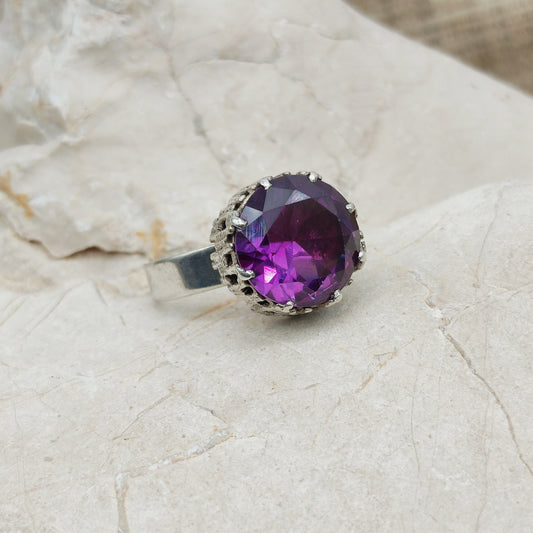 Zilveren Bengt Hallberg ring met amethist bovenaanzicht