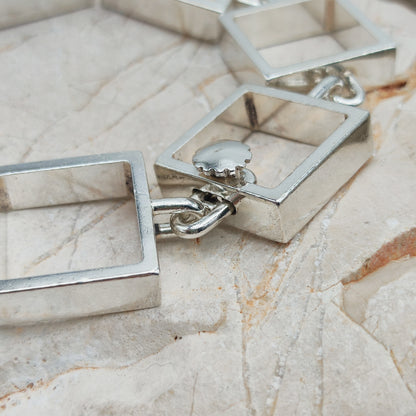 Detail van schroefsluiting in Hans Hansen armband