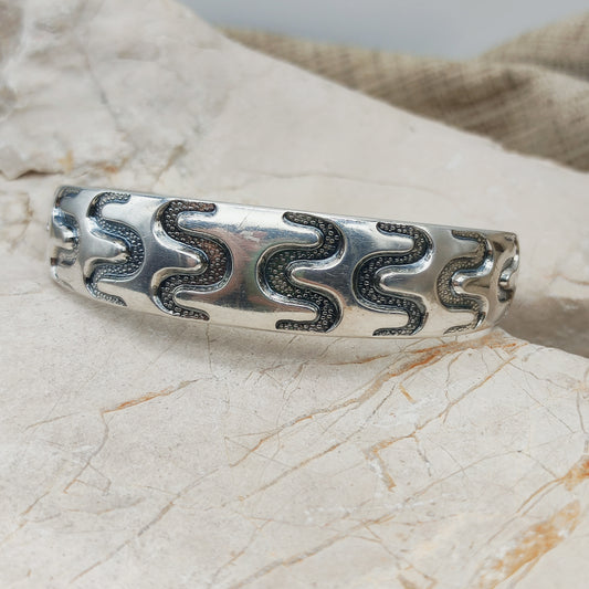 Zilveren armband David-Andersen met golvend patroon bovenaan
