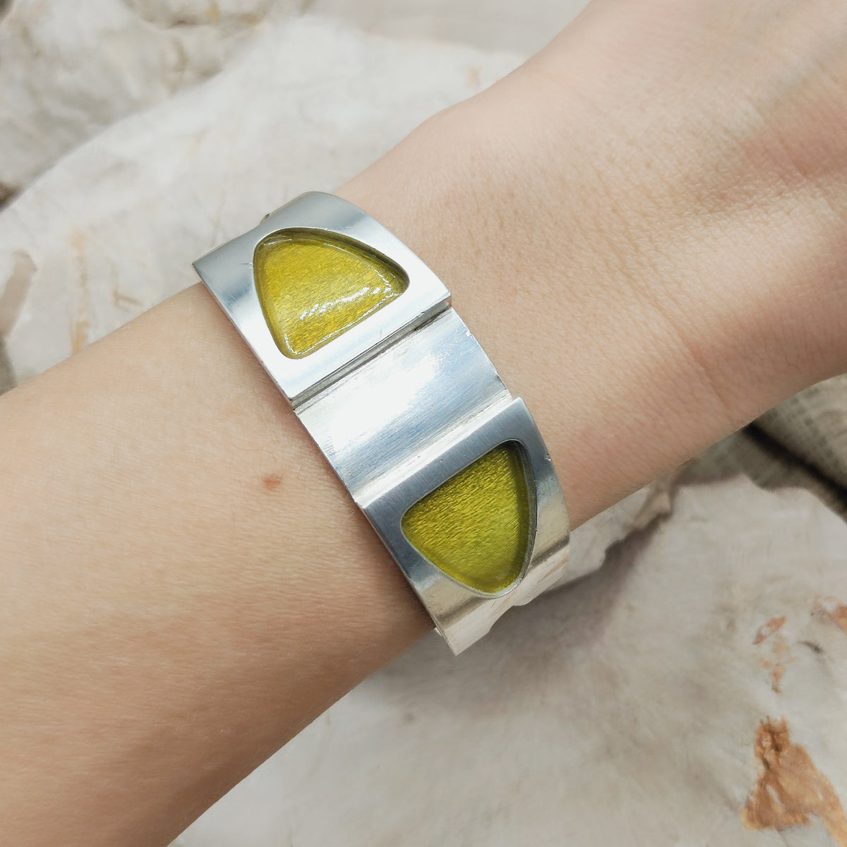 Vintage French Modernist Green Enamel Cuff in Silver – SiK 1970