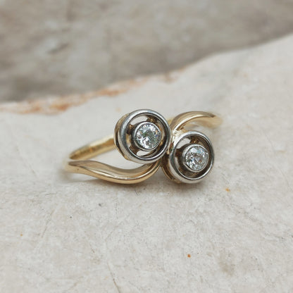Art Deco Diamond Toi & Moi Ring in 18 Carat Gold