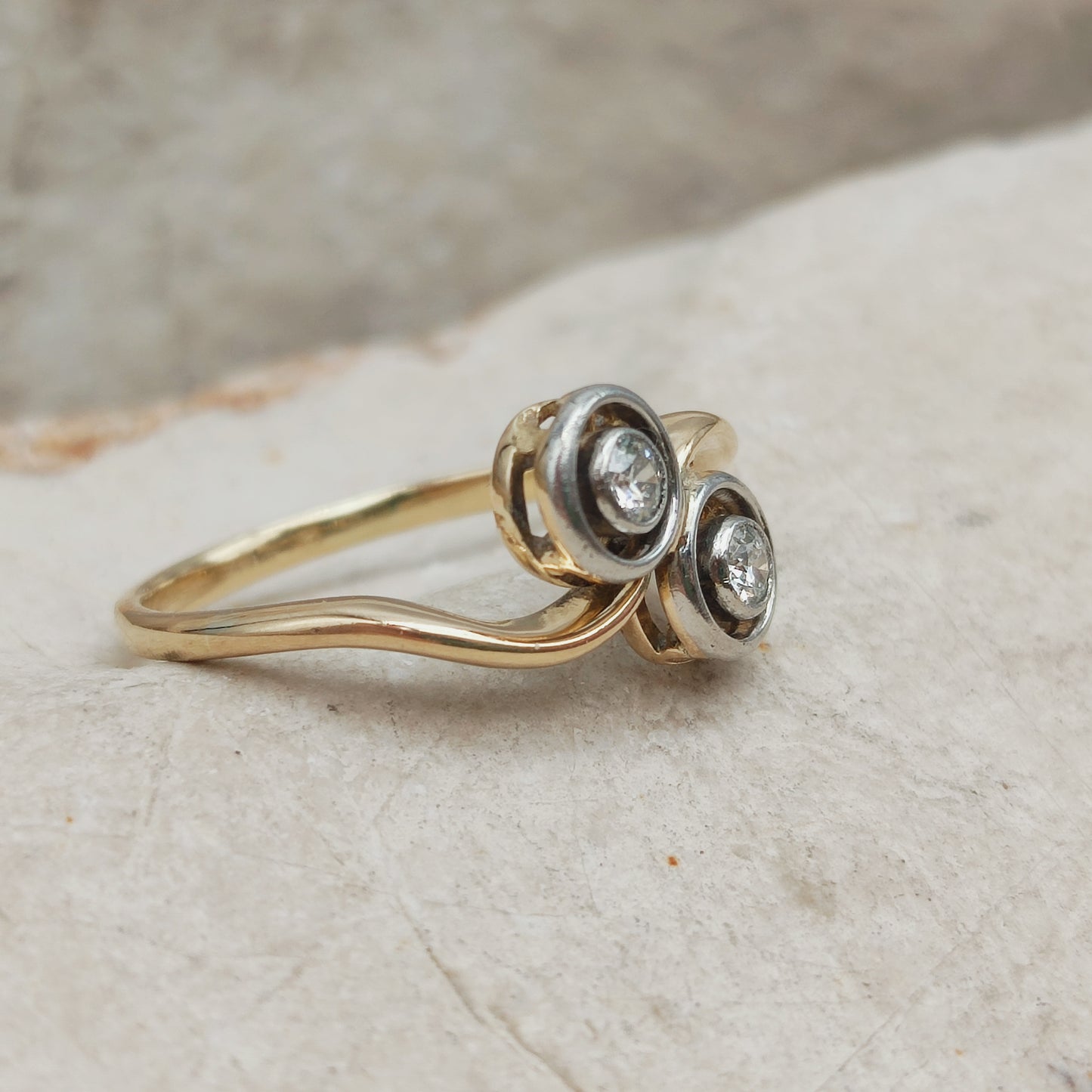 Art Deco Diamond Toi & Moi Ring in 18 Carat Gold