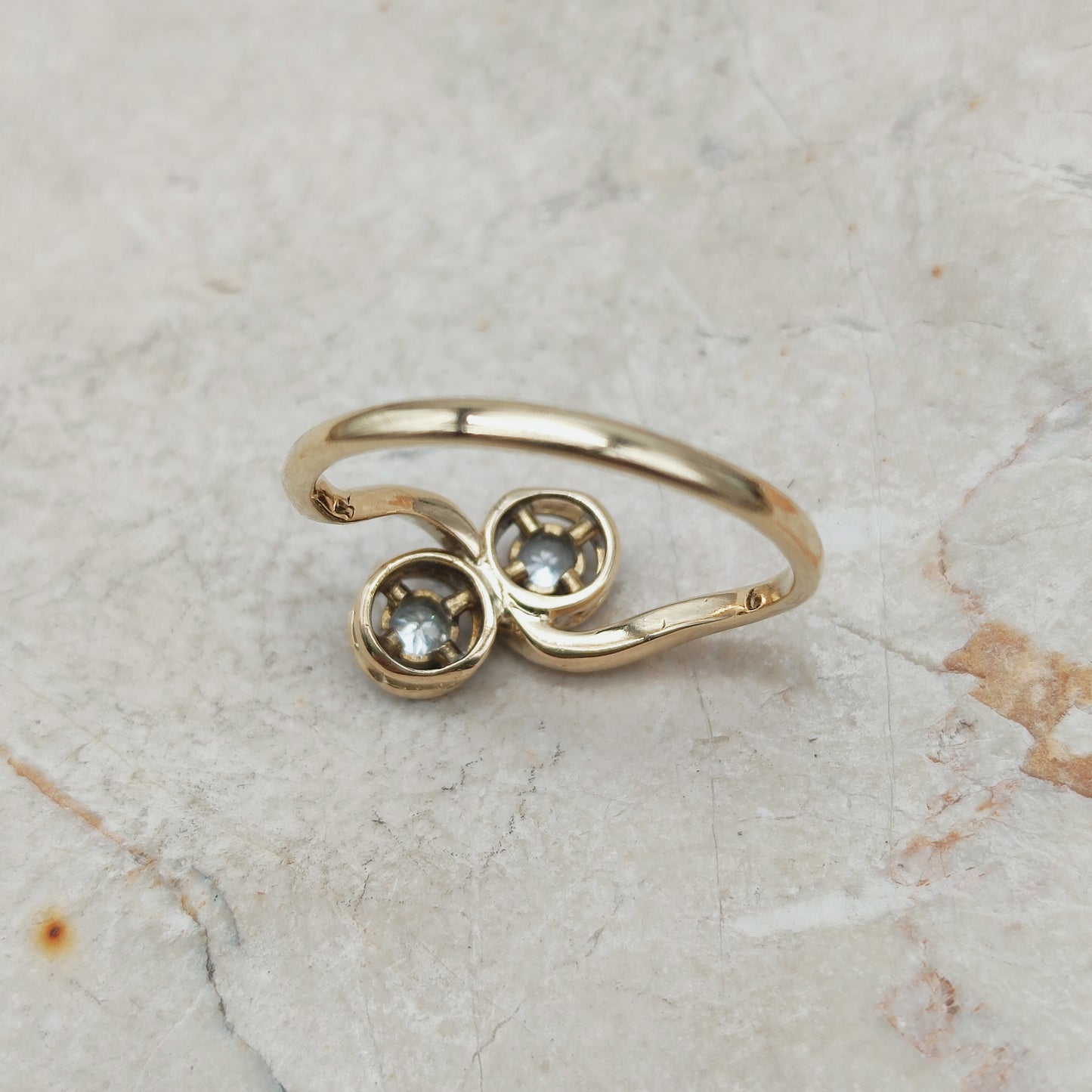 Art Deco Diamond Toi & Moi Ring in 18 Carat Gold