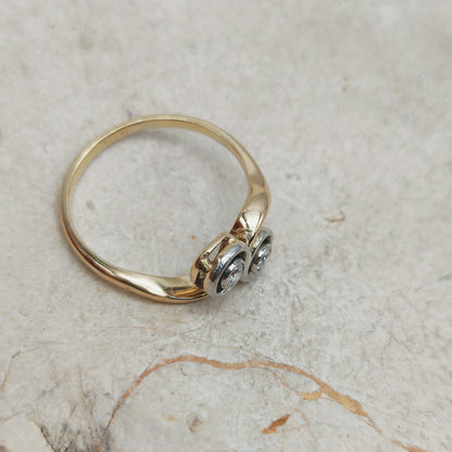 Art Deco Diamond Toi & Moi Ring in 18 Carat Gold