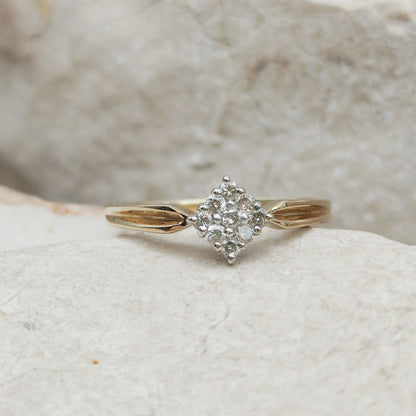 Ringband met verfijnde inkeping in 9 karaat goud