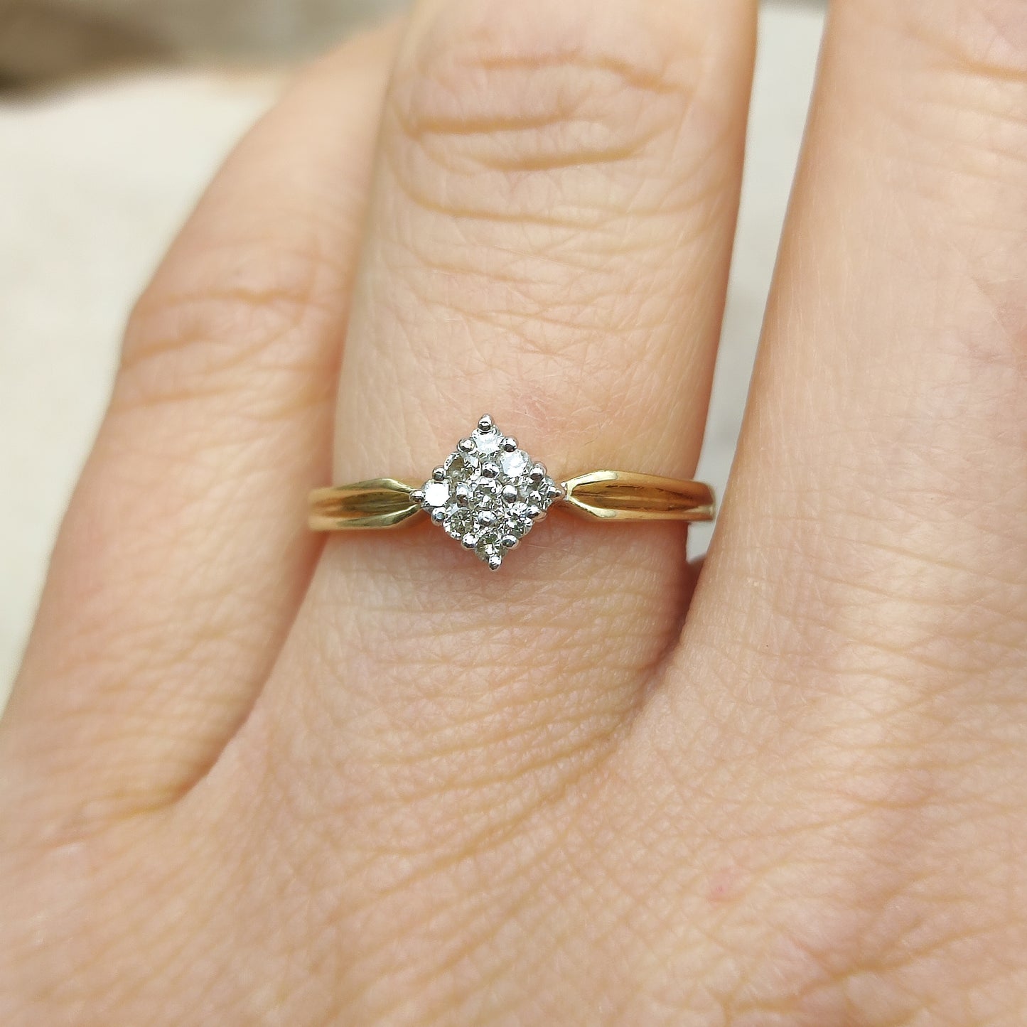 9 Carat gold vintage ring with Diamond Square Cluster