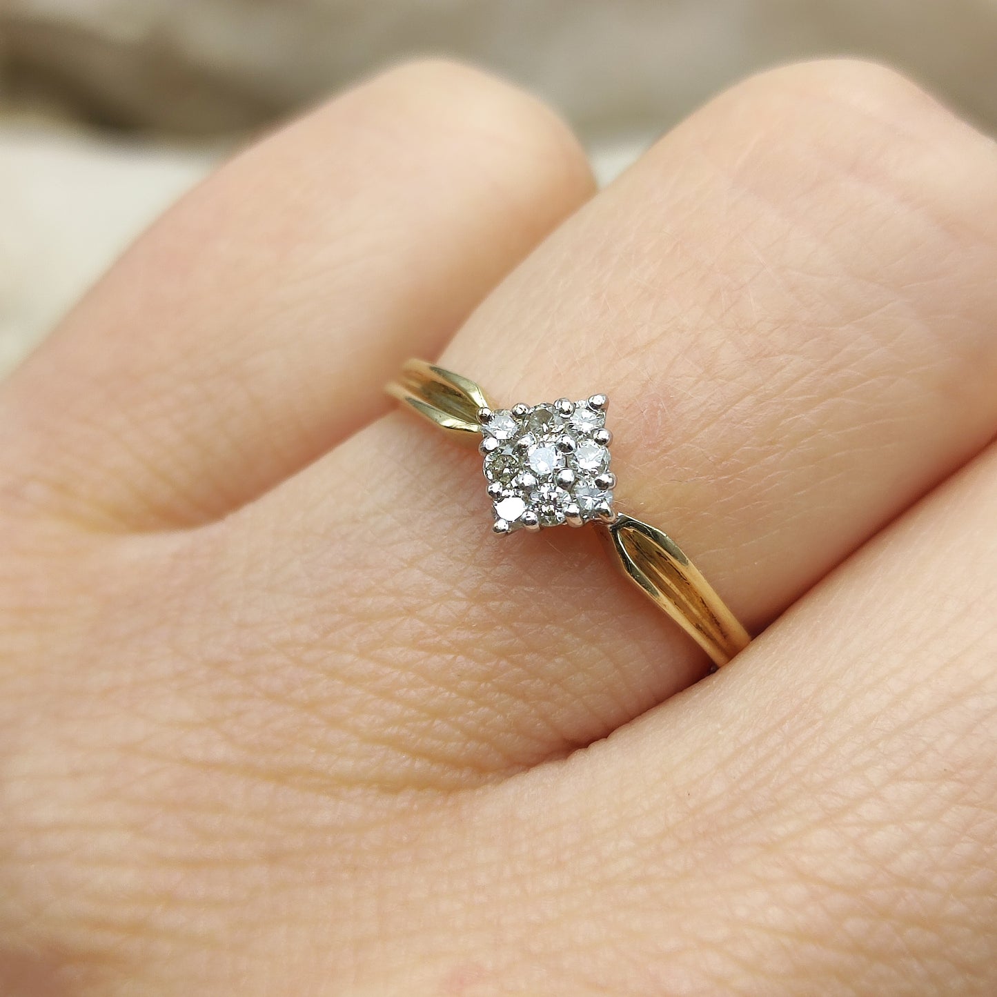 9 Carat gold vintage ring with Diamond Square Cluster
