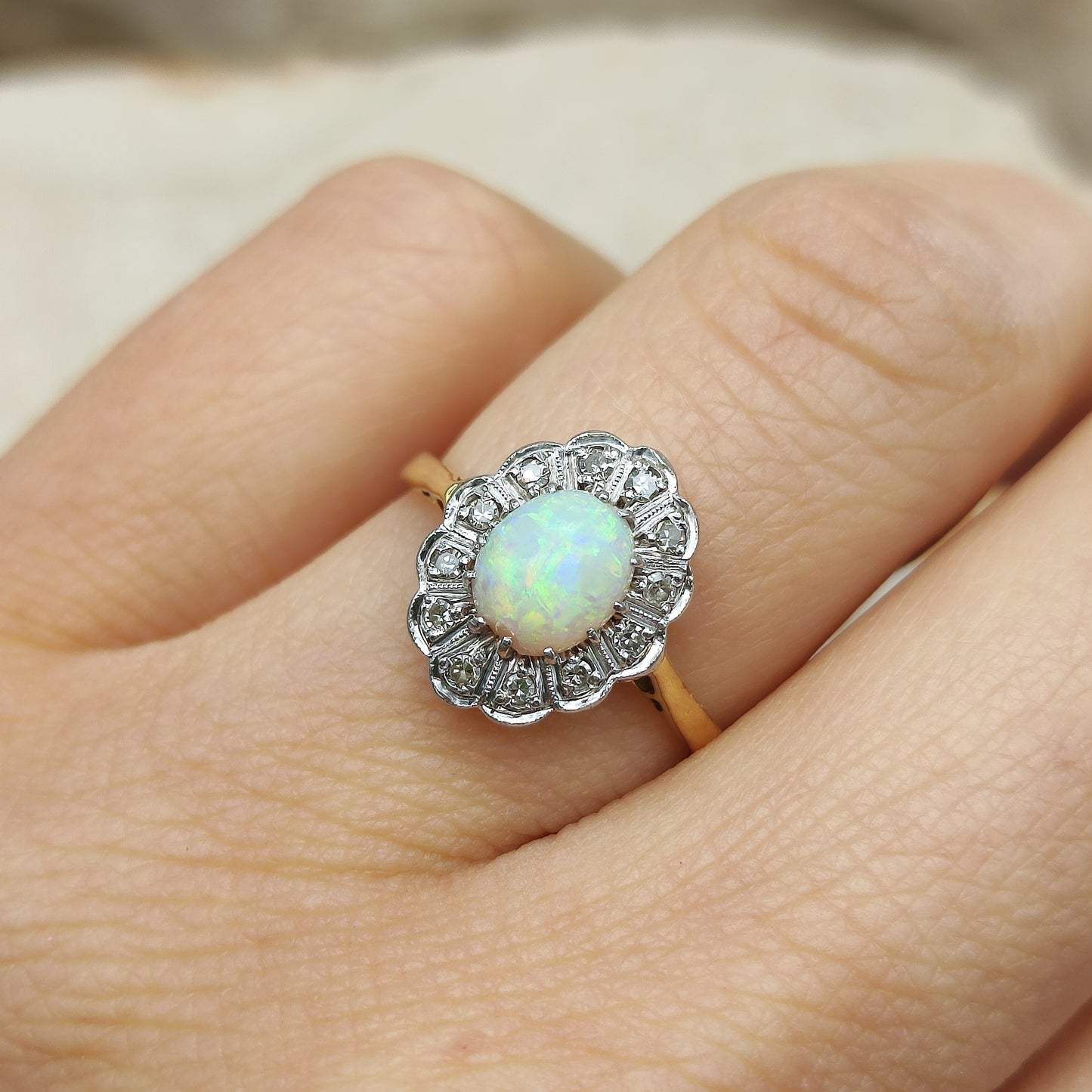 Vintage Ring with Opal and Diamond in 18 Carat gold