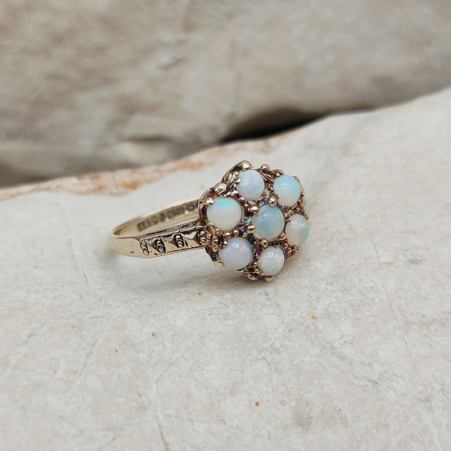 Vintage Sixties Opal Cluster ring in 9K gold