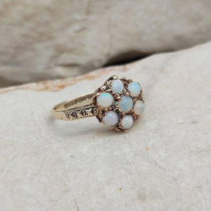 Vintage Sixties Opal Cluster ring in 9K gold