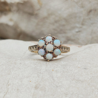Vintage Sixties Opal Cluster ring in 9K gold
