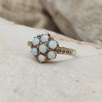 Vintage Sixties Opal Cluster ring in 9K gold