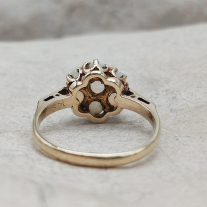 Vintage Sixties Opal Cluster ring in 9K gold