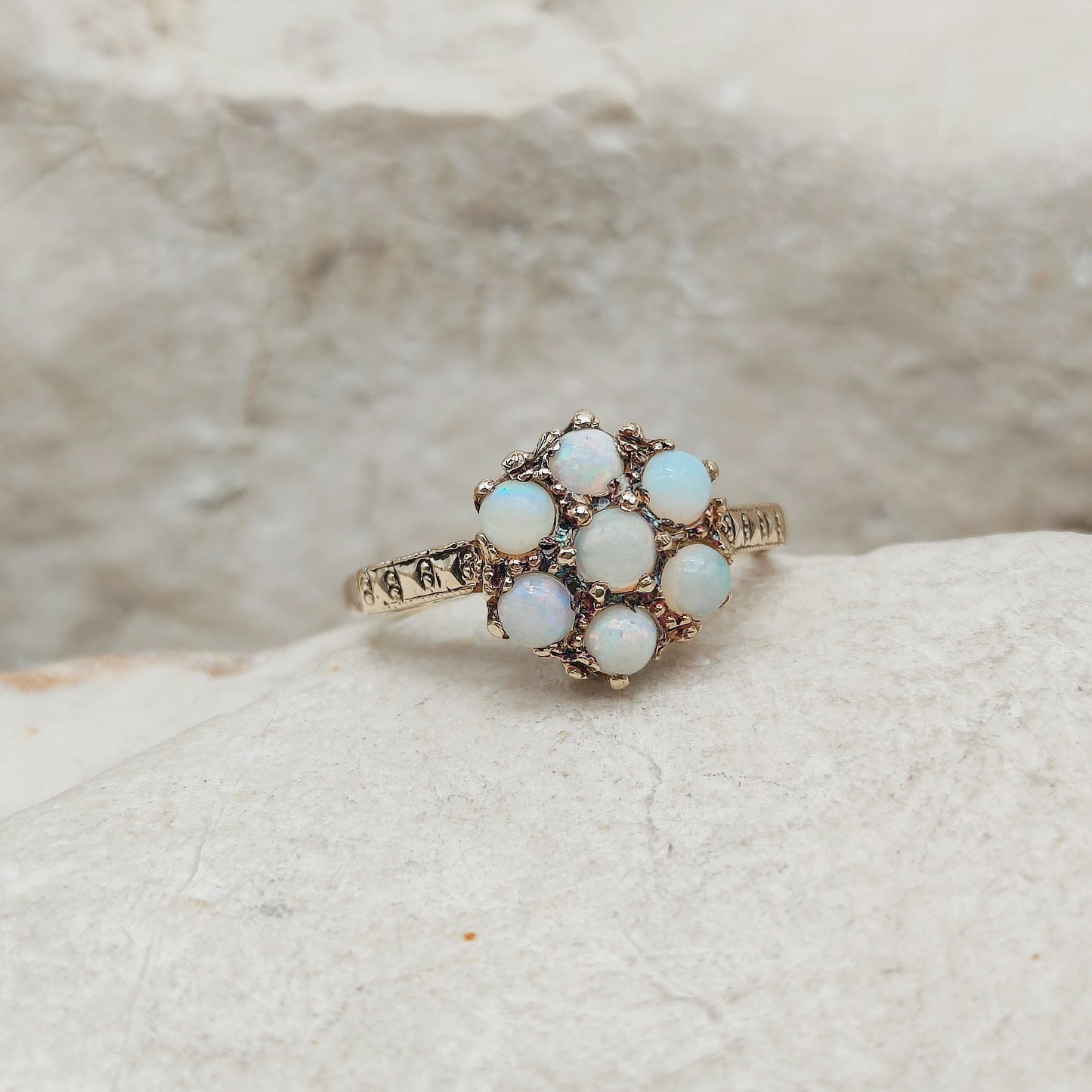 Vintage Sixties Opal Cluster ring in 9K gold