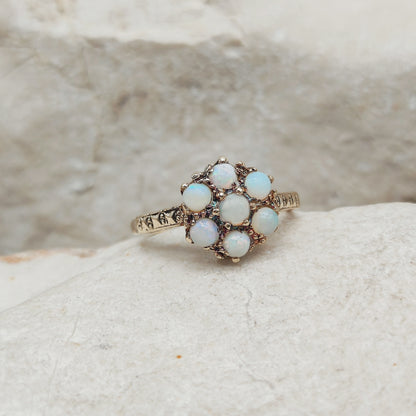 Vintage Sixties Opal Cluster ring in 9K gold
