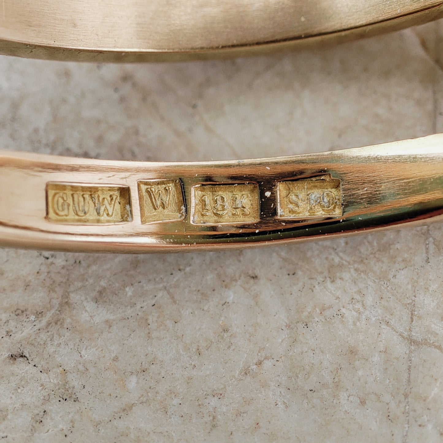 Zweedse keurmerken in de gouden diamanten ring