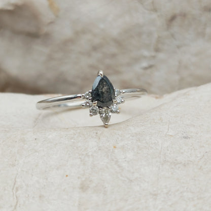 Modern 18 Karat white gold ring with Salt and Pepper diamond
