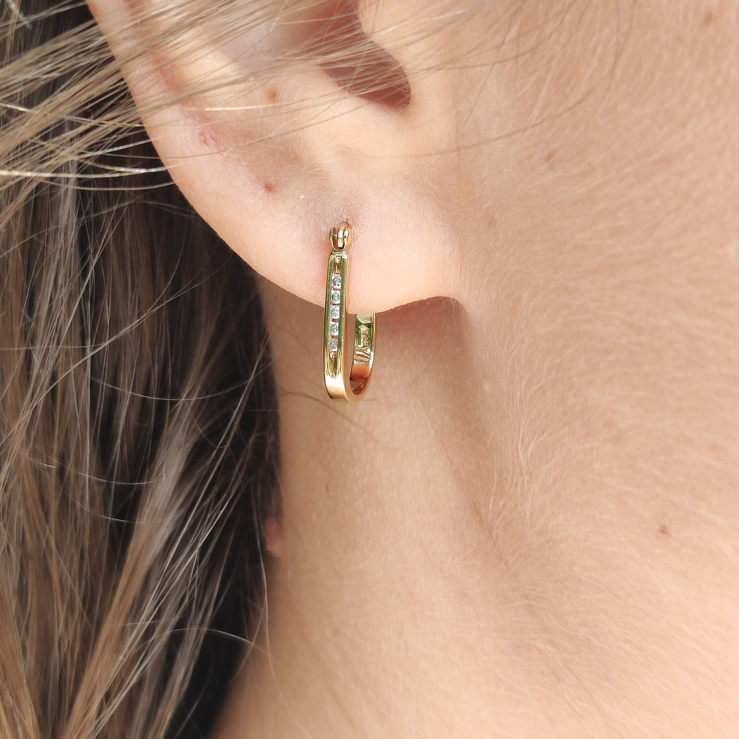 Vintage Diamond earrings in 9 Carat Gold