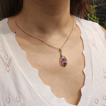 Vintage pendant in 8 Carat Gold by Theodore Klotz